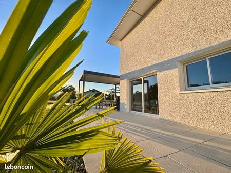 maison récente (2021) – 150 m² utiles – 4 ch – terrain 796 m² – proche annecy proche autor