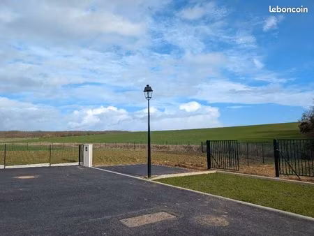 terrain 590 m² epernon