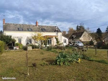 maison de 175 m2 avec dépendances