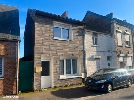 maison de ville offrant un excellent rapport qualité-prix  parfait pour un premier achat o