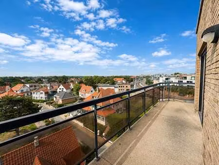 appartement spacieux au centre de saint-idesbald.
