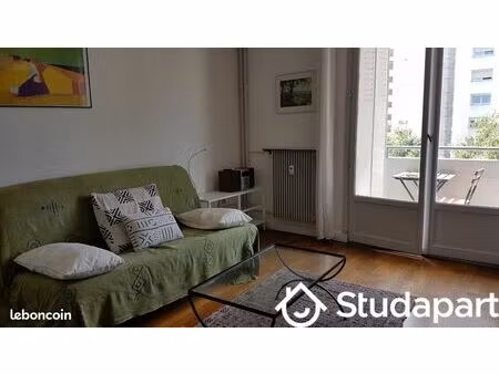 chambre 1 pièce 10 m²