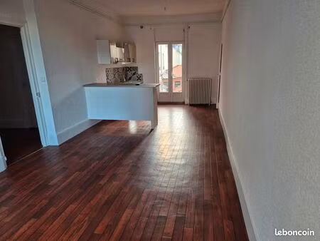 appartement t3 avec terrassee