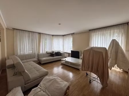 appartement à louer avec terrasse et 2 chambres   saint-gilles (vbe37293)