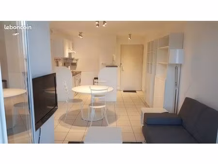 très beau t2 meublé proche fac
