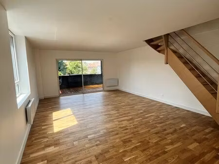 duplex 2 chambres + place de parking