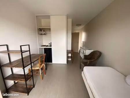 appartement 1 pièce 19 m²