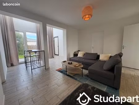 chambre 1 pièce 15 m²