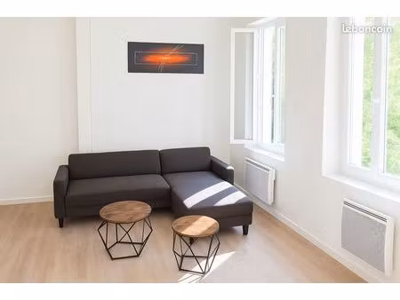 maison de ville t2 meublée – bergerac centre – plain-pied au calme