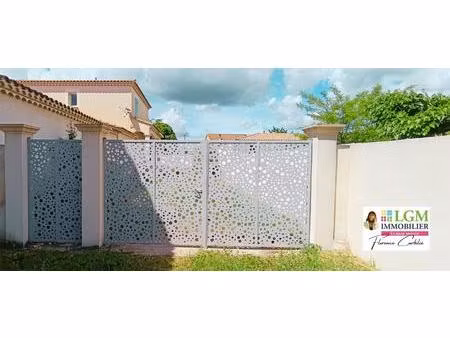 villa 4 pièces avec garage sur un terrain de 688m² au bout d'une impasse