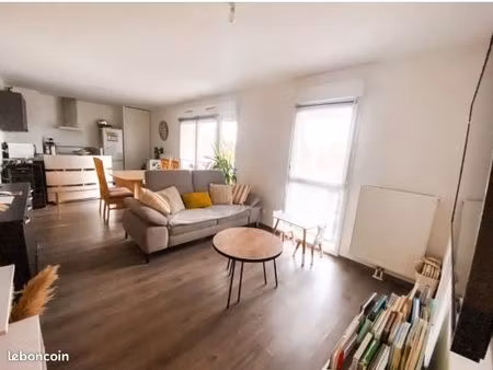 appartement 3 pièces 69 m²