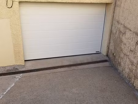 garage à louer quartier recherché (la lunette)
