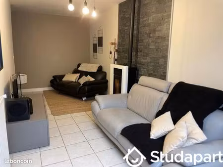 chambre 1 pièce 12 m²