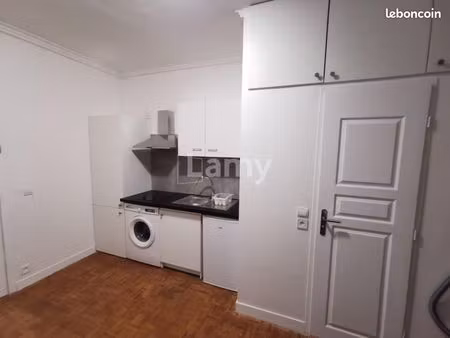 studio 1 pièce 14 m²