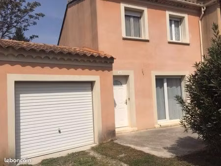 maison de 95 m2 avec 3 chambres  jardinet et garage a carpentras