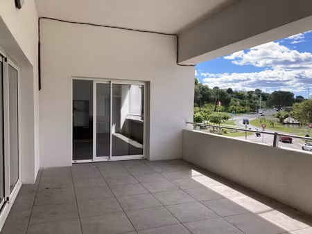 superbe appartement de 110 m2 avec 2 belles terrasses proche