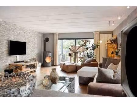 maison spacieuse et économe en énergie de 4 chambres à kurin