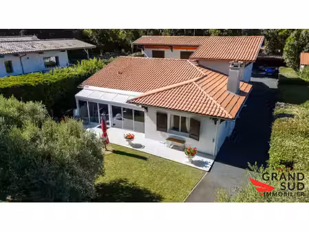 villa de luxe à vendre dans le quartier le moulleau-les abatilles