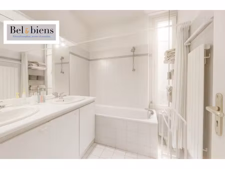 appartement 106m2 champs de mars  avenue de suffren