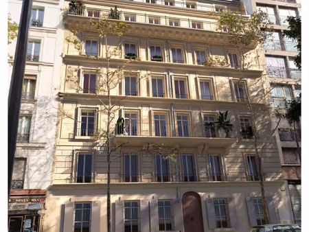 rare - beau t3 parquet-moulures-cheminées - a rafraîchir - d