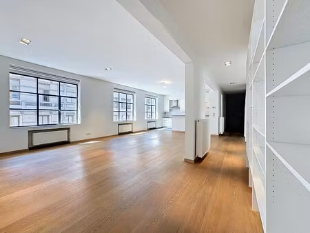appartement met 1 slaapkamer te brussel nabij munt