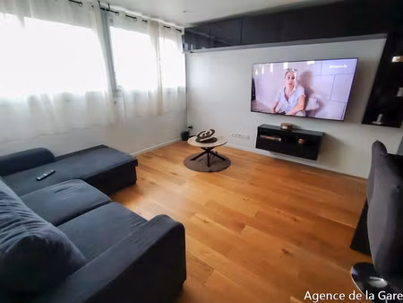 appartement f3 carrieres/seine 12 minutes gare