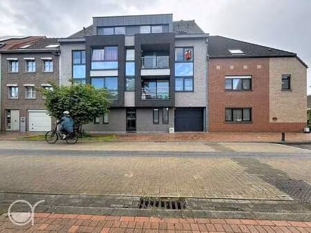 appartement à louer à sint-amandsberg € 850 (lpgmx) - agence rosseel | zimmo