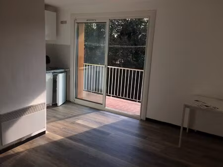 studio avec terrasse et parking – montpellier secteur parc montcalm