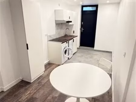 studio meublé refait à neuf