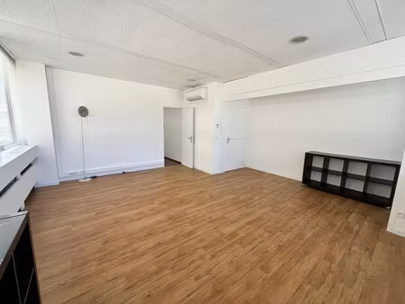 location bureaux 35 m² à 790 m²