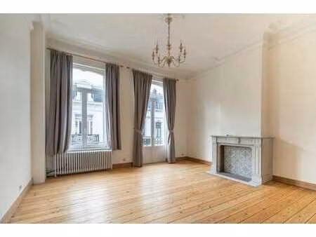 belle maison de caractère 4 chambres à louer cinquantenaire