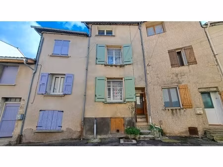 a vendre maison de village 110m² avec fort potentiel au brusquet (04)