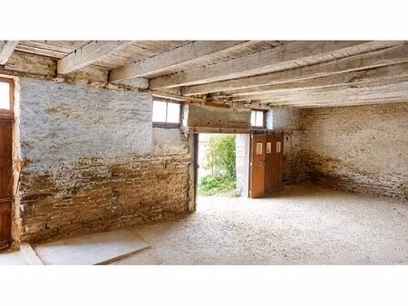 entrepôt - 140m ²