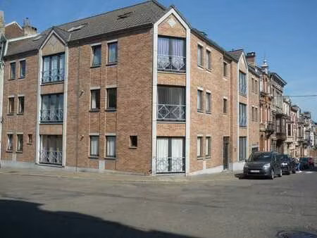 spacieux appartement deux chambres avec terrasse