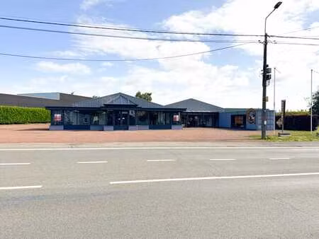 bâtiment mixte avec showroom et entrepôt à vendre à wanze
