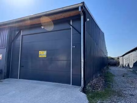 entrepôt de 40 m² sur un site sécurisé