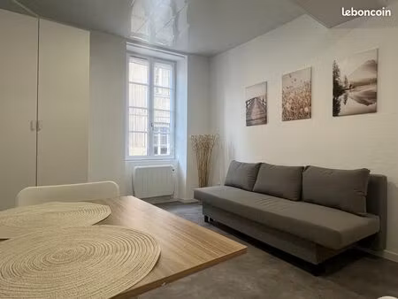 studio 1 pièce 22 m²