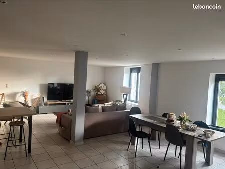 à louer maison de ville 150m2