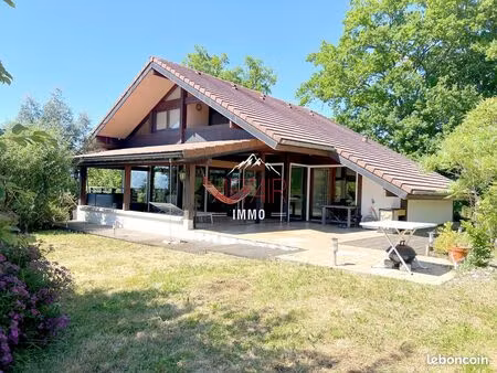 villa 5 pièces 140 m²