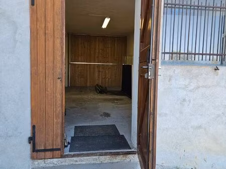 local stockage/atelier à choisy