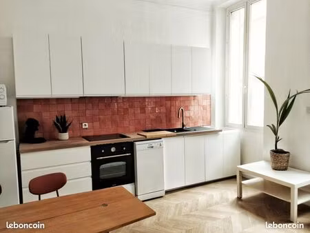 appartement t2 traversant 47m²