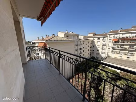 appartement 3 pièces 64 m²