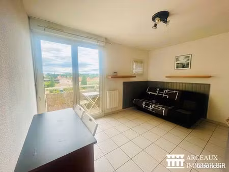 studio 1 pièce 25 m²