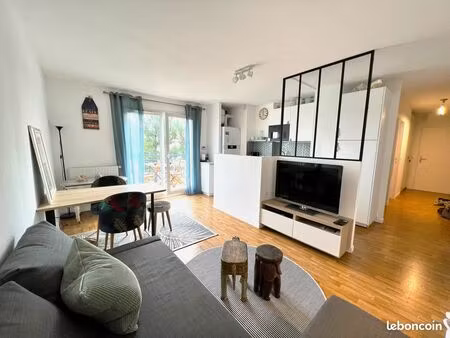 à louer – appartement t2 meublé avec balcon et parking – sainte-marie-sur-mer (pornic)