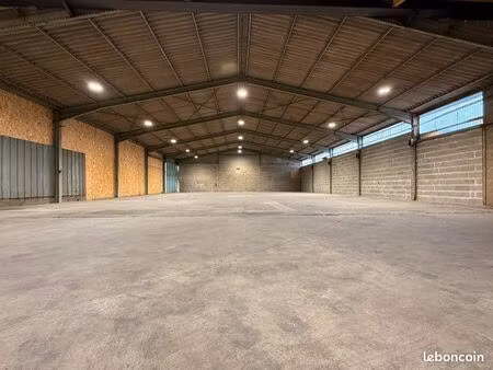 local entrepôt stockage garage