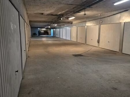 box crecy la chapelle securise 12.5 m2