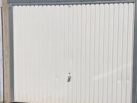 garage à louer