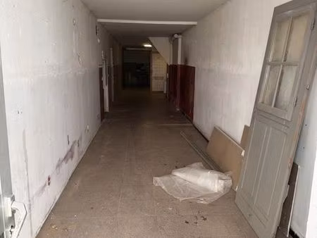 grand local stockages 60m2