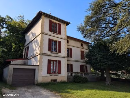 maison 5 pièces 130 m²