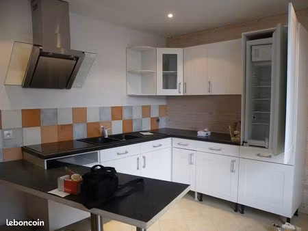 bel appartement près gare calme